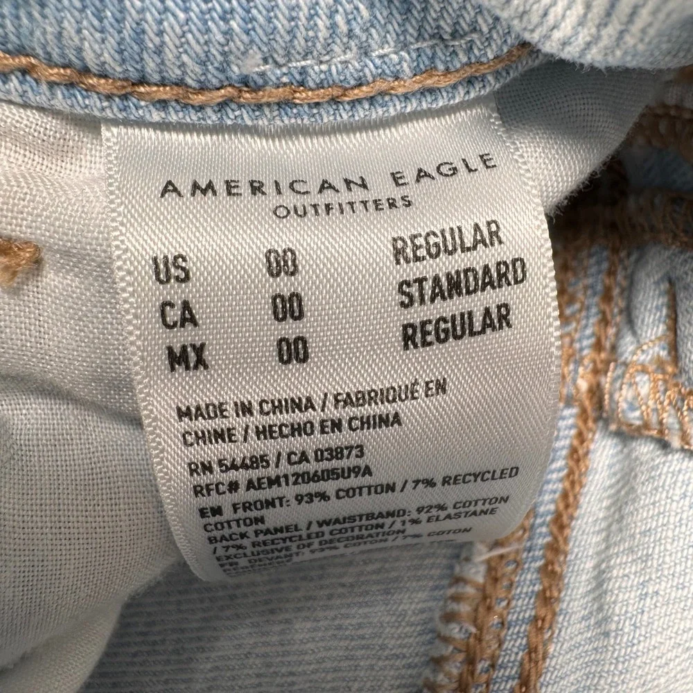 American Eagle Outfitters Womens‎ Size 00 Strigid Distressed Light Wash Jeans